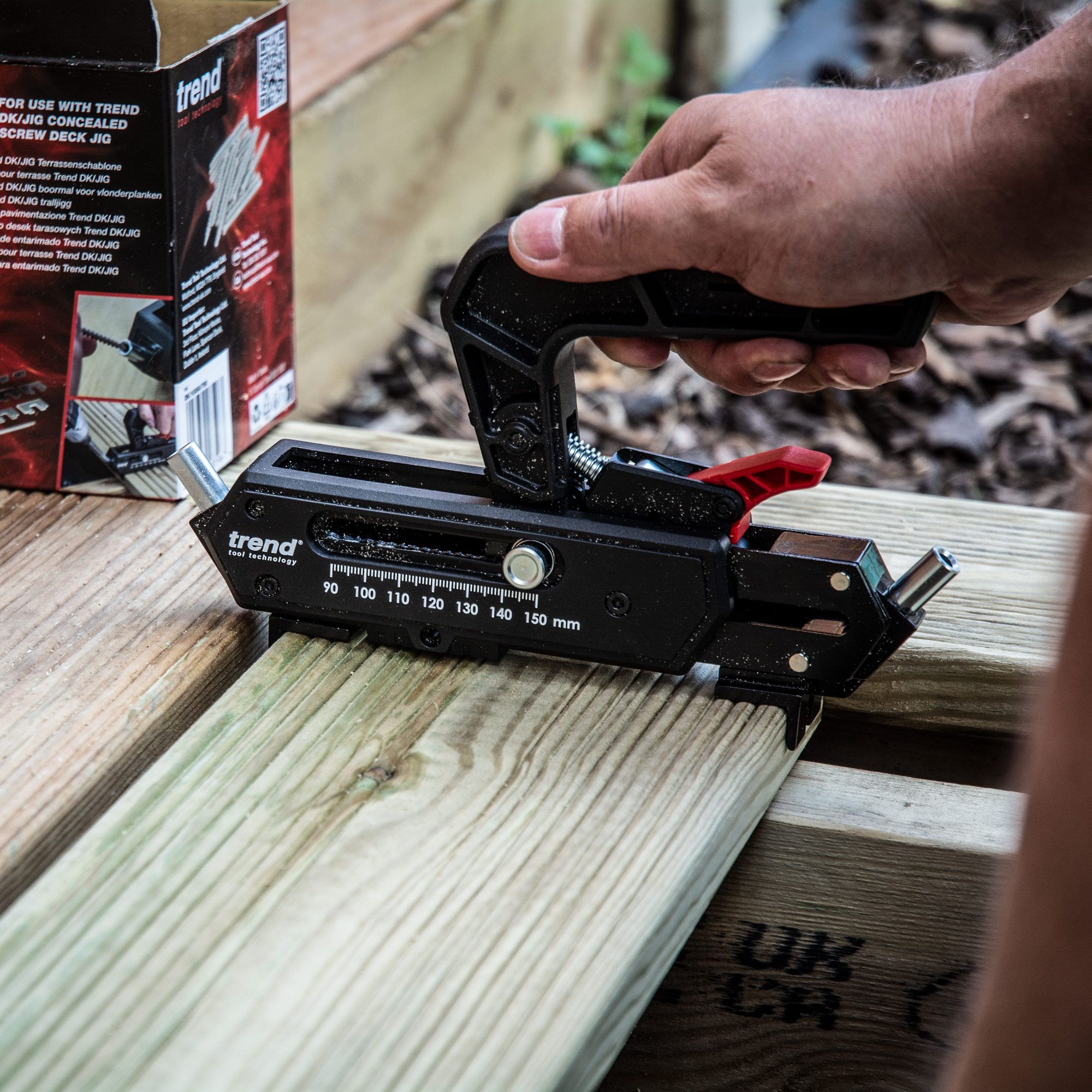 Concealed top screw jig